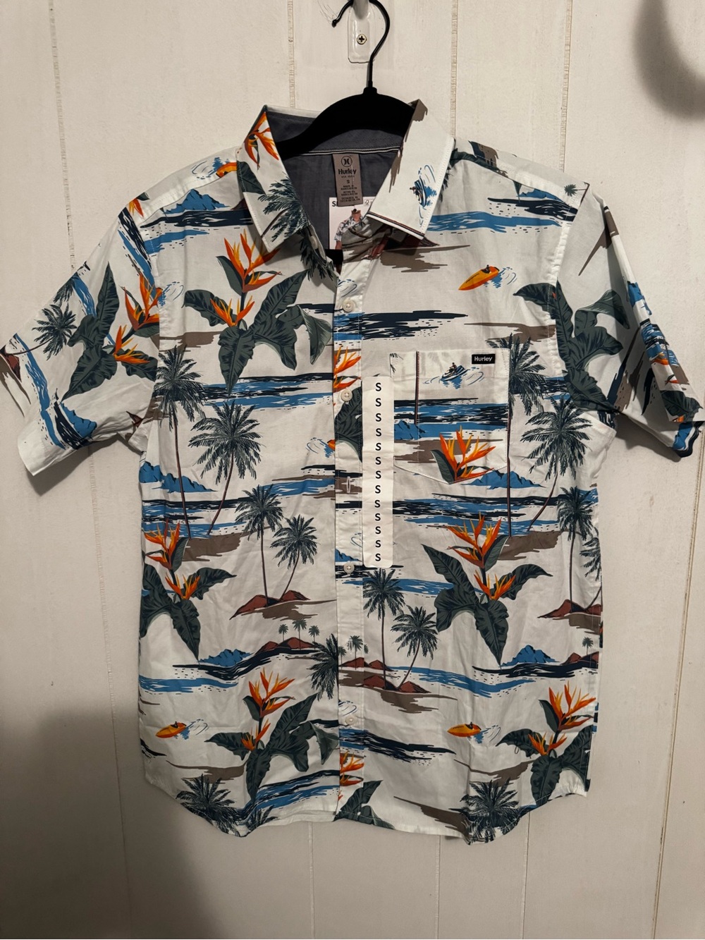 Hurley Men’s White Short-Sleeve Tropical Button-Down with Blue & Orange Accents
